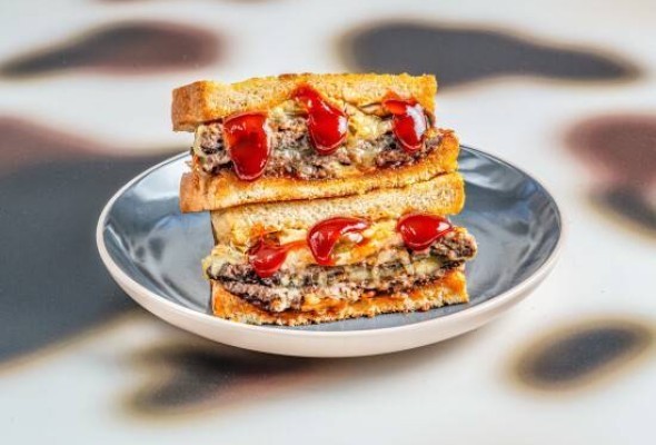 The Hot Smoke Sando