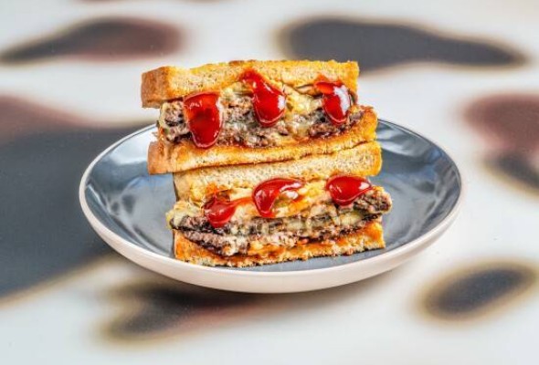 The Hot Smoke Sando