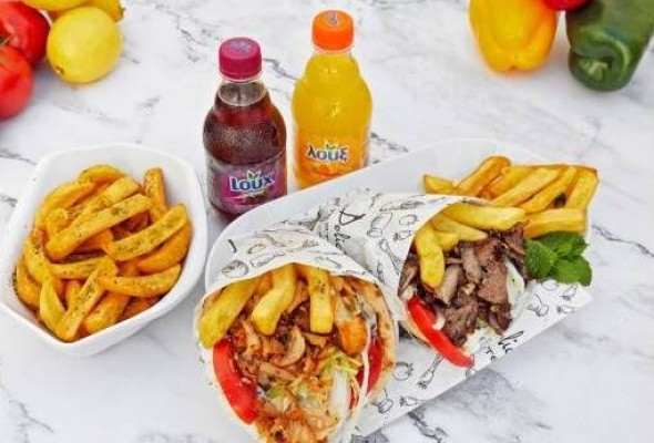 Gyro wrap Deal x 2 with chips and drink for 2